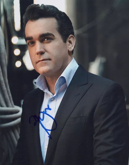Brian d'Arcy James autograph