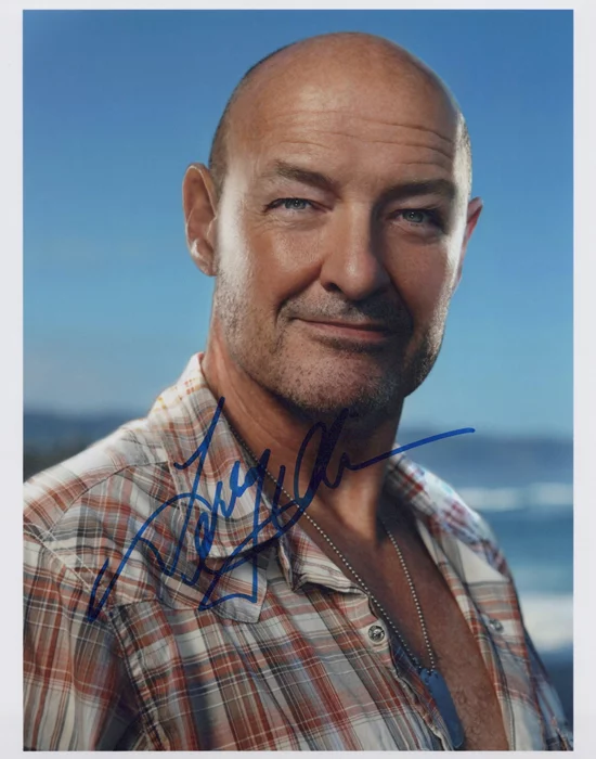 Terry O'Quinn autograph