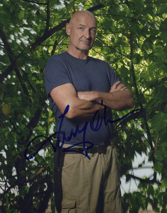 Terry O'Quinn autograph