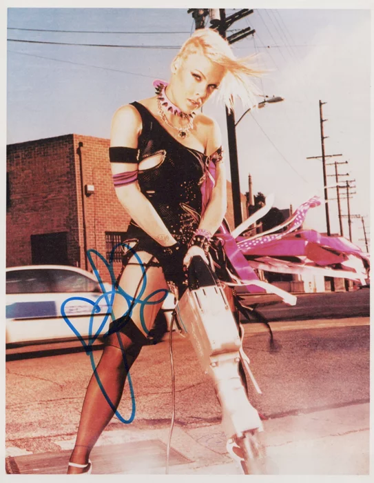 Pink autograph