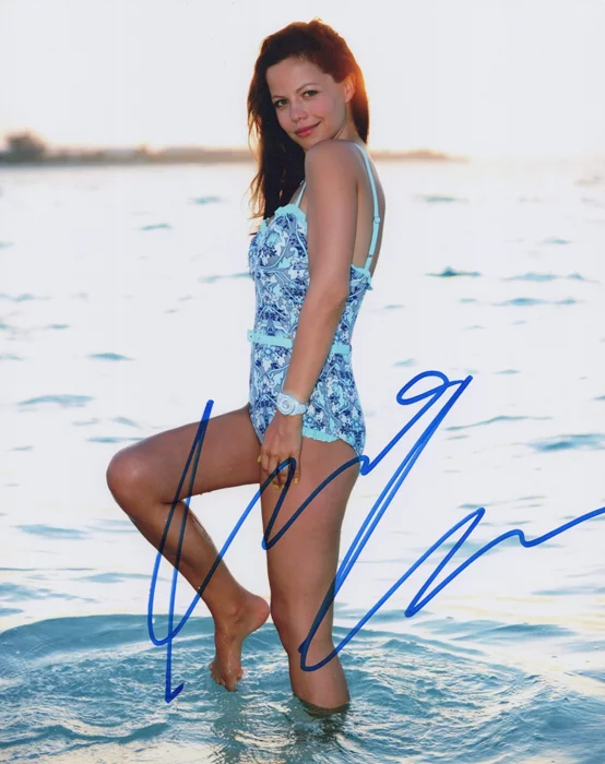 Tammin Sursok autograph