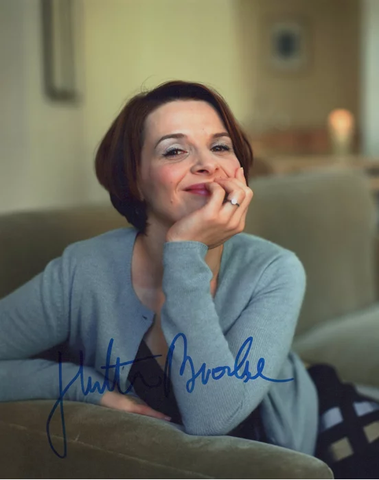 Juliette Binoche autograph