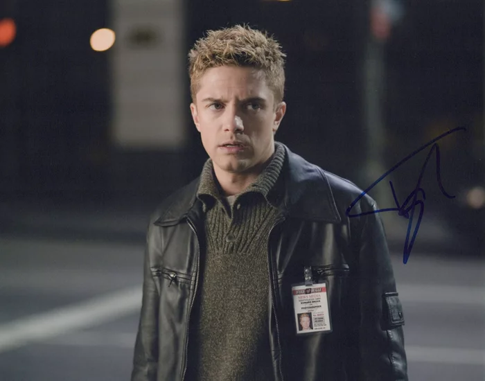 Topher Grace autograph