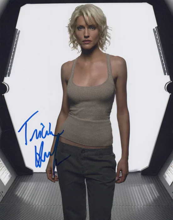 Tricia Helfer autograph