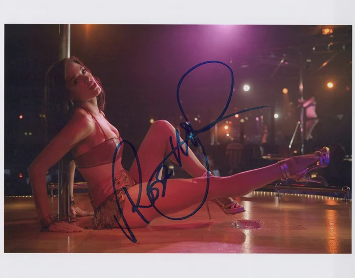 Rose McGowan autograph
