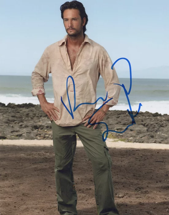 Rodrigo Santoro autograph
