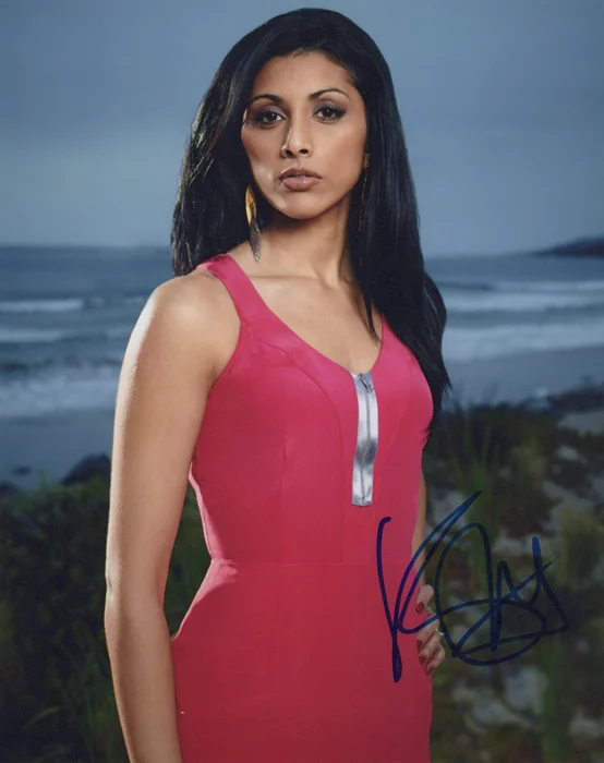 Reshma Shetty autograph