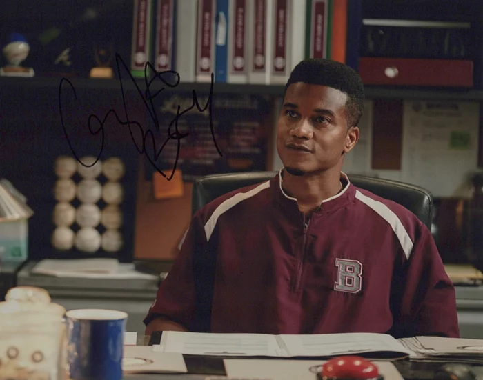 Cory Hardrict autograph