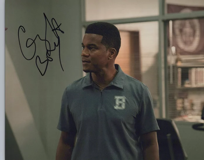 Cory Hardrict autograph