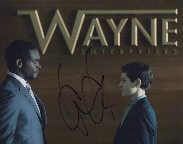 Chris Chalk autograph
