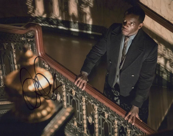 Chris Chalk autograph