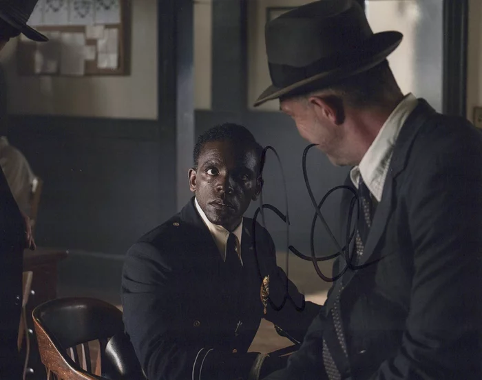 Chris Chalk autograph