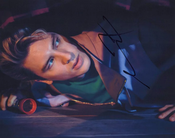 Cody Fern autograph