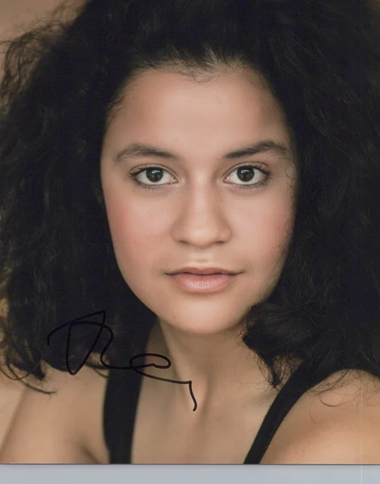 Ana Scotney autograph