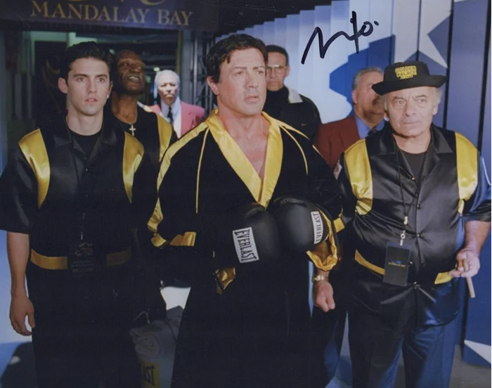 Milo Ventimiglia autograph