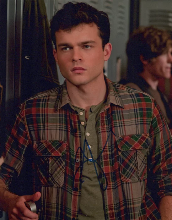 Alden Ehrenreich autograph