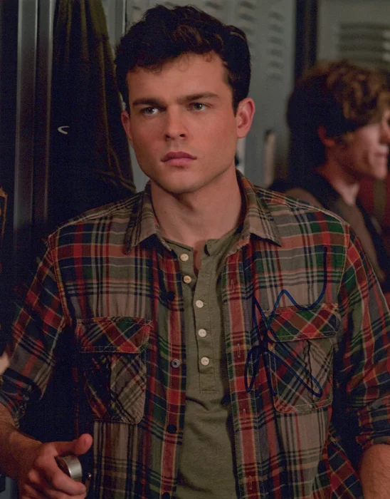 Alden Ehrenreich autograph