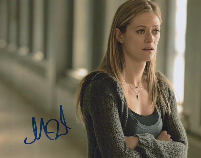 Marin Ireland autograph
