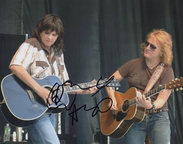 Amy Ray autograph