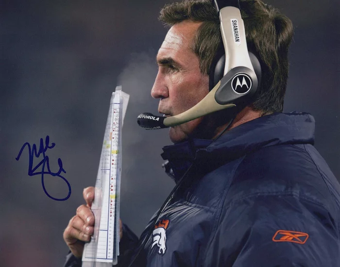 Mike Shanahan autograph