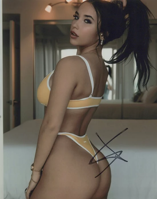 Xanthe autograph