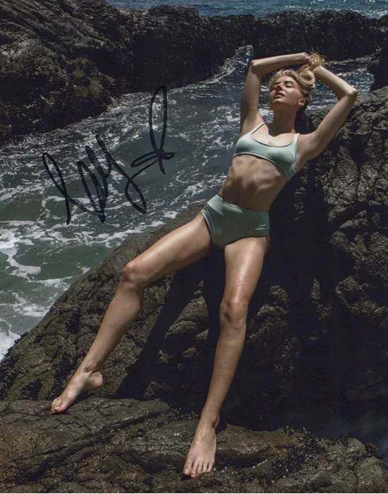 Gigi Gustin autograph