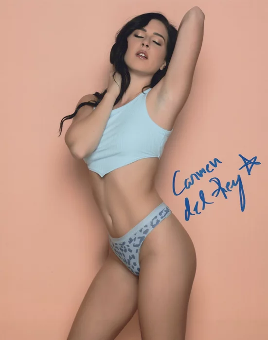 Carmen del Rey autograph