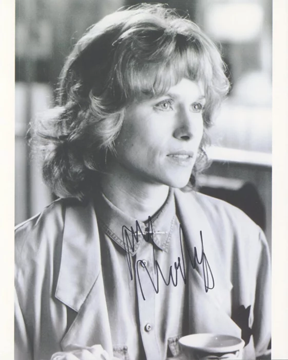 Amy Madigan autograph
