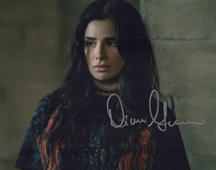 Diane Guerrero autograph