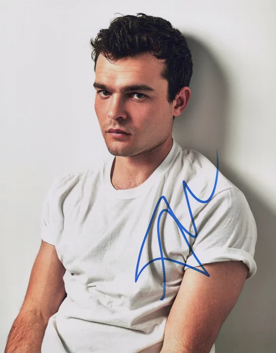 Alden Ehrenreich autograph