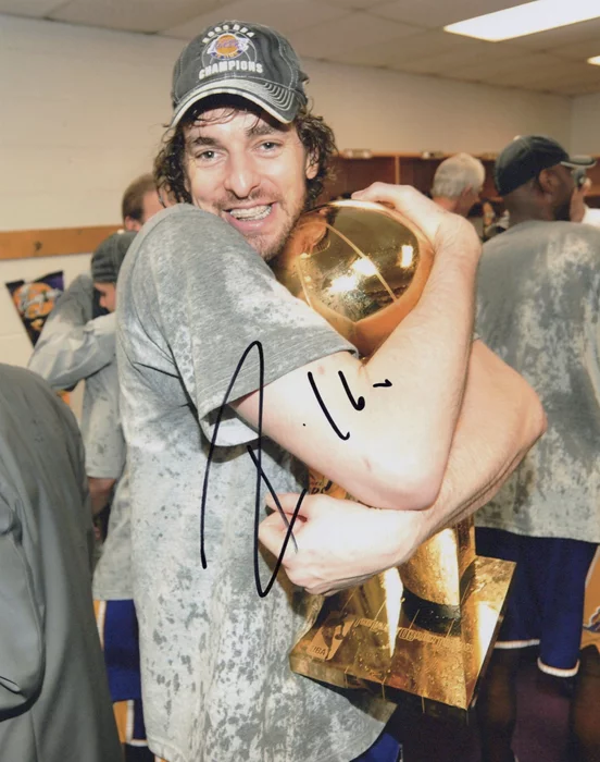 Pau Gasol autograph