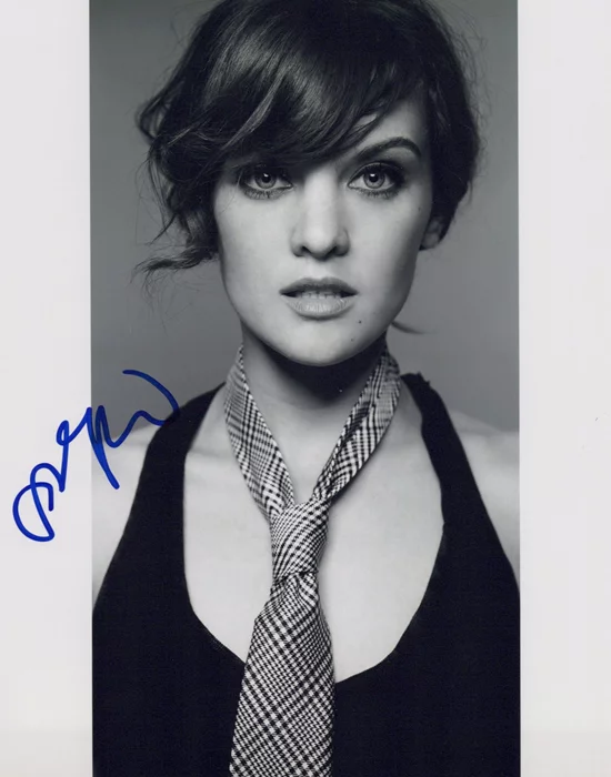 Frankie Shaw autograph