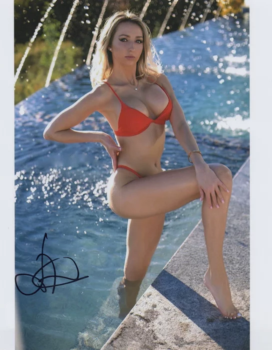 Tatiana Radashulya autograph