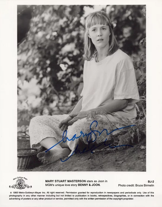 Mary Stuart Masterson autograph