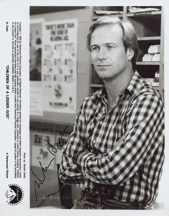 William Hurt autograph