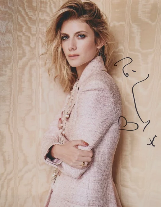 Melanie Laurent autograph