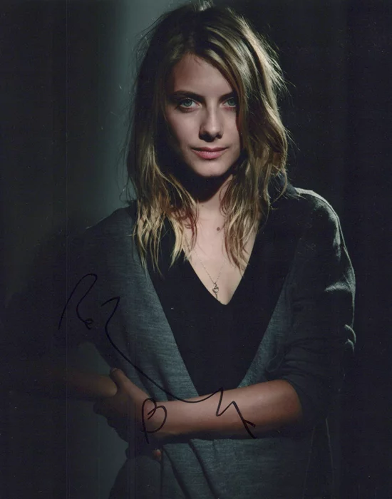 Melanie Laurent autograph