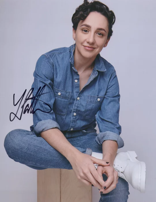 Lauren Patten autograph