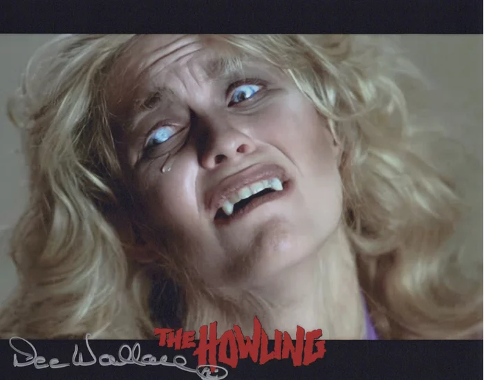 Dee Wallace autograph