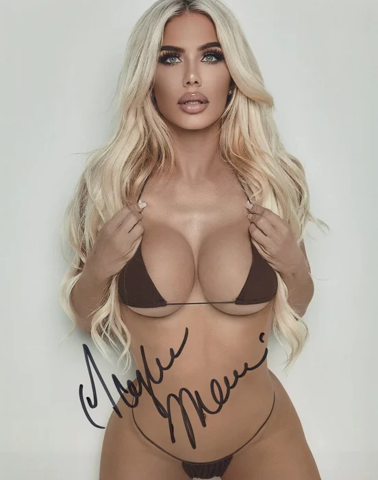 Tayler Mercier autograph