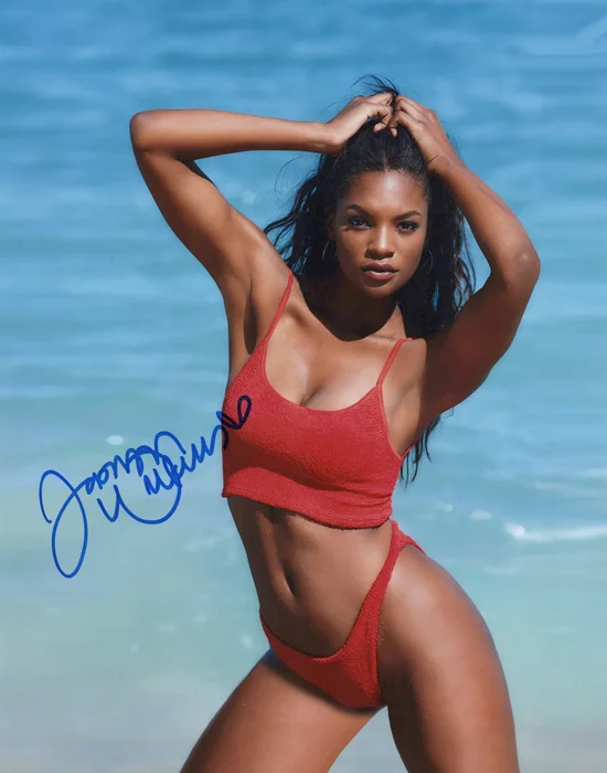 Jasmyn Wilkins autograph