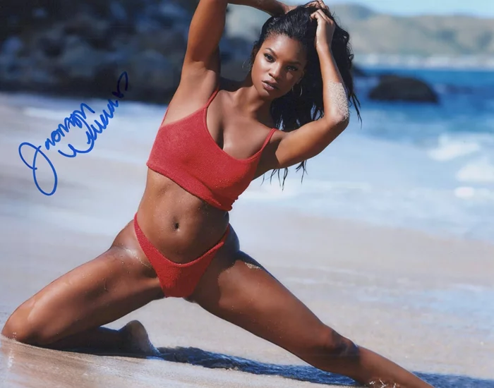 Jasmyn Wilkins autograph