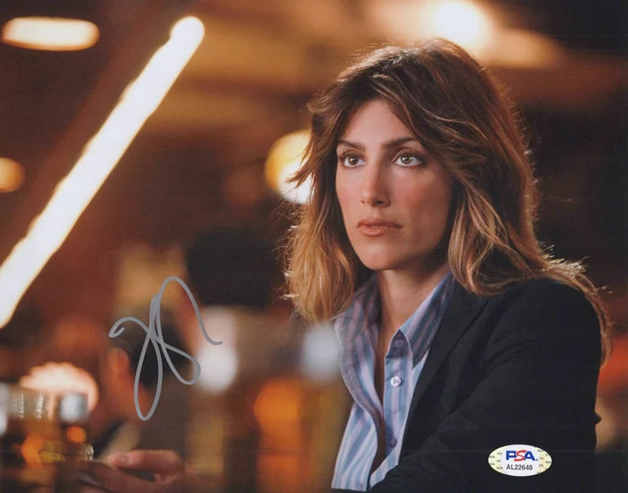 Jennifer Esposito autograph