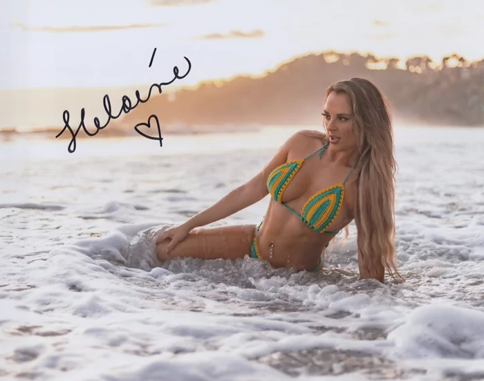 Heloine Moreno autograph