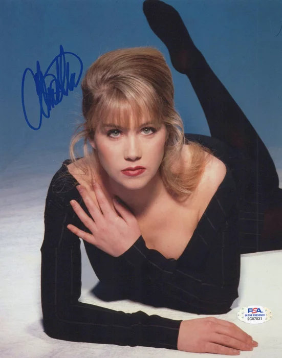 Christina Applegate autograph