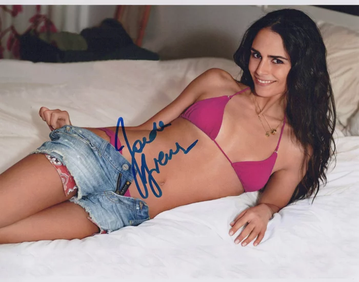 Jordana Brewster autograph