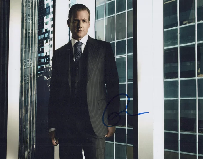 Gabriel Macht autograph