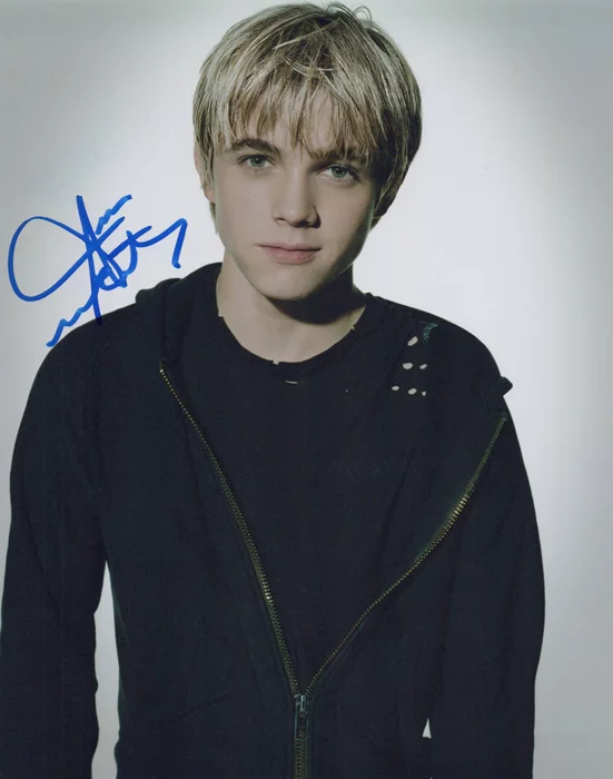 Jesse McCartney autograph