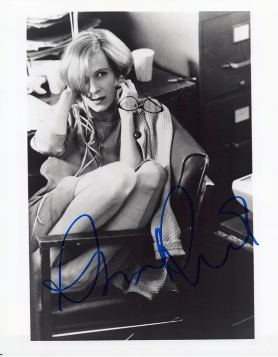 Amanda Plummer autograph