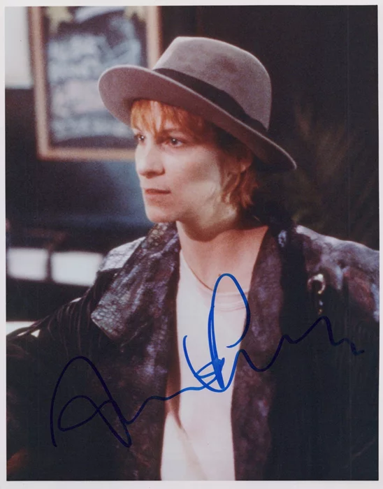 Amanda Plummer autograph